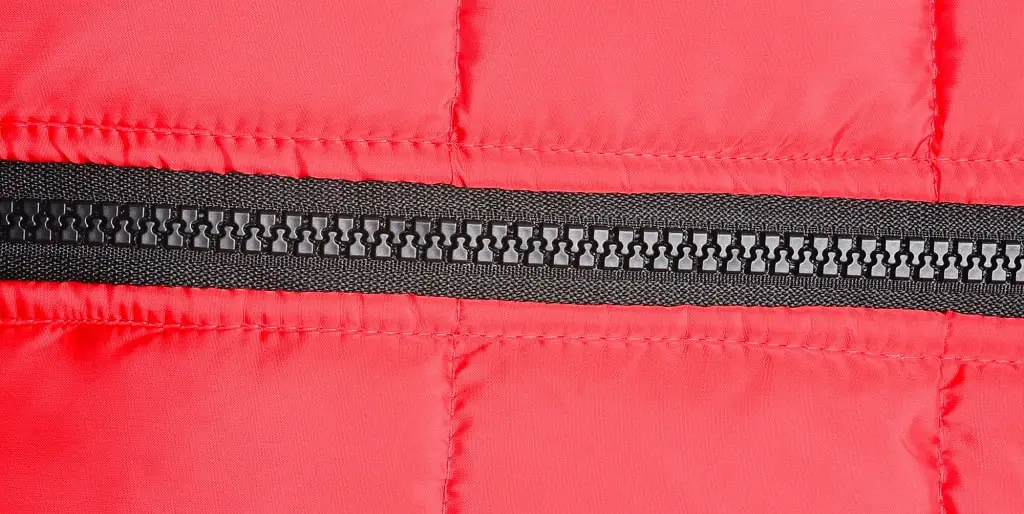 Why do Sleeping Bags Have 2 Zippers & How to Use Them?